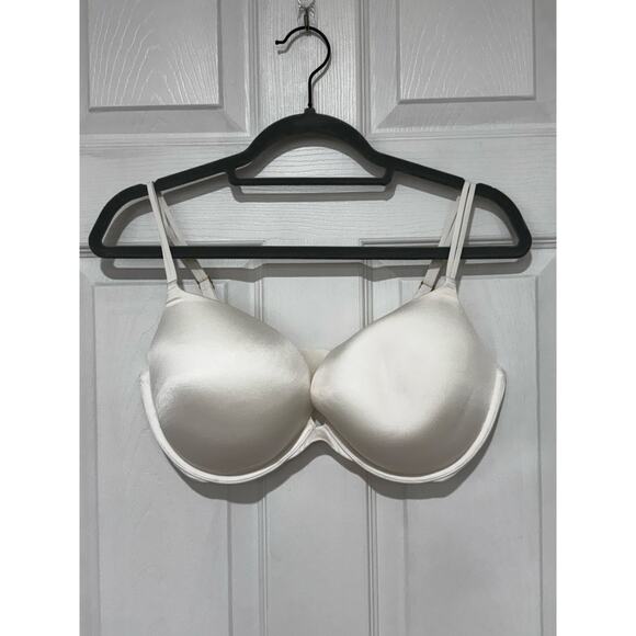 Victoria's Secret Very Sexy Push Up 38DD White Underwire NWT - Picture 1 of 5